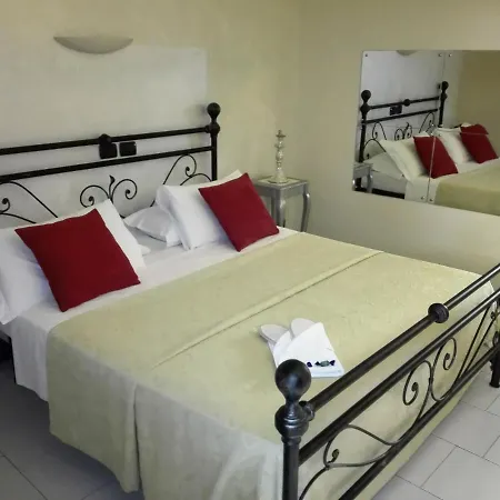 Est 汽车旅馆 佩斯基耶拉博罗梅奥